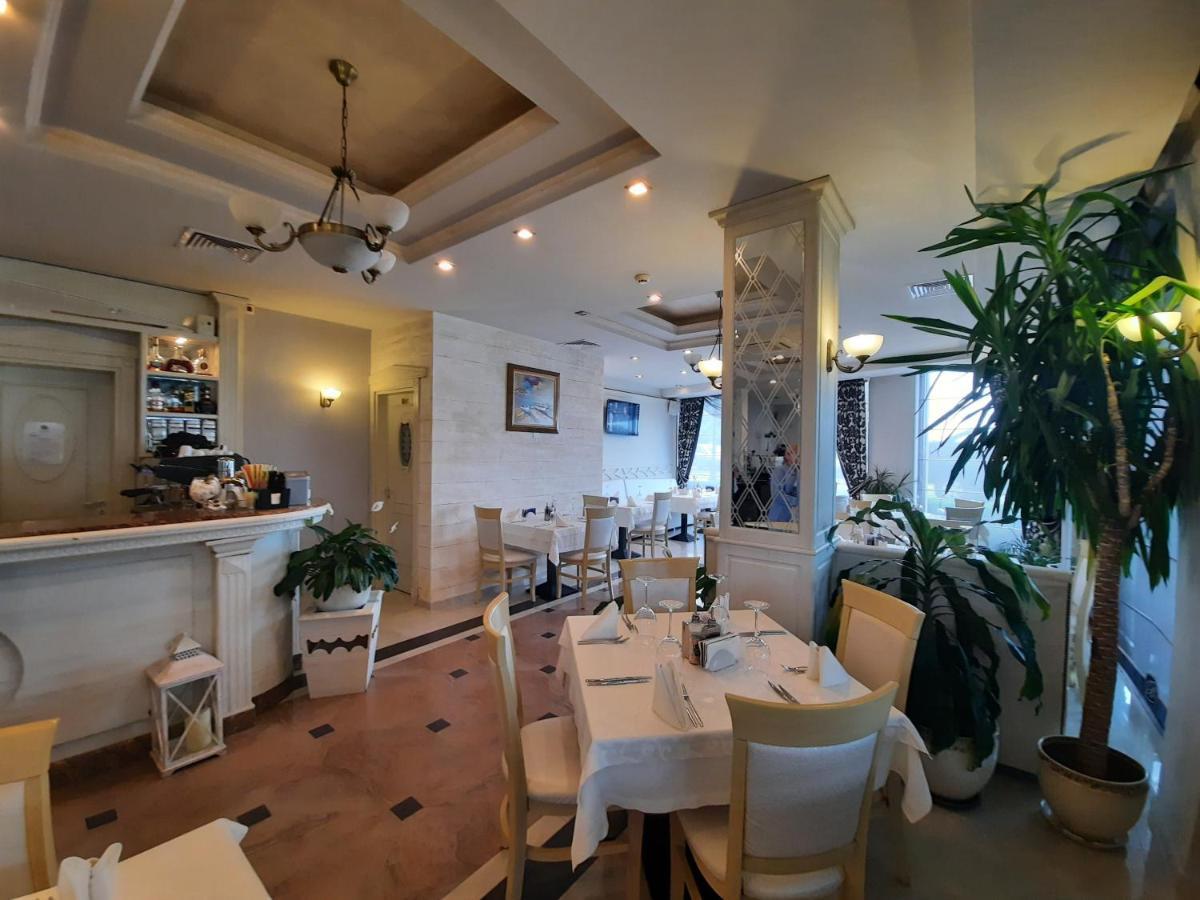 Private Super Apartments By Sea In Apart Hotel ! Pomorie Esterno foto