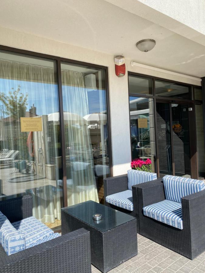 Private Super Apartments By Sea In Apart Hotel ! Pomorie Esterno foto